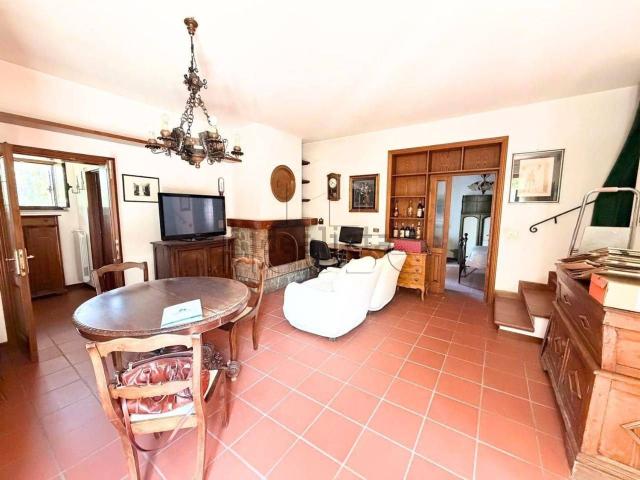 Villetta indipendente in vendita di 209 m² in Località Rigutino Nord, 49