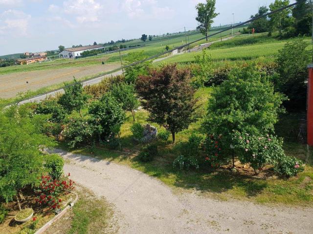 Villetta indipendente in vendita di 210 m²