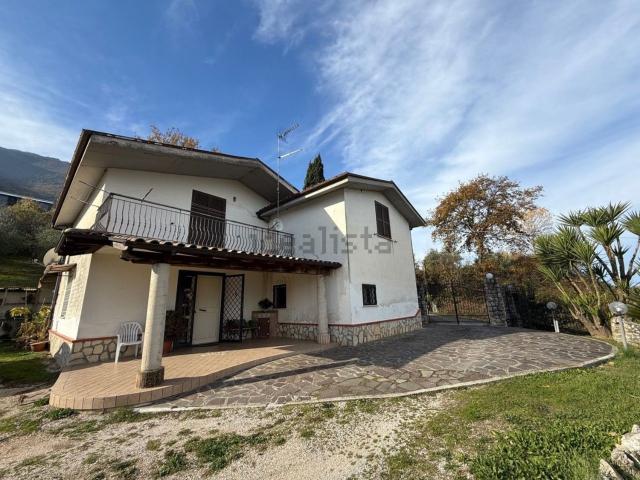 Villetta indipendente in vendita di 210 m²