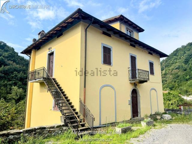 Villetta indipendente in vendita di 210 m²