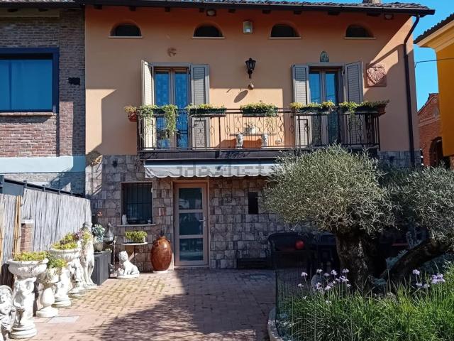 Villetta indipendente in vendita di 210 m²