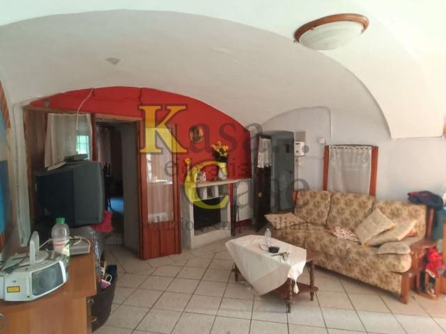 Villetta indipendente in vendita di 210 m² in Via Cavour, 38