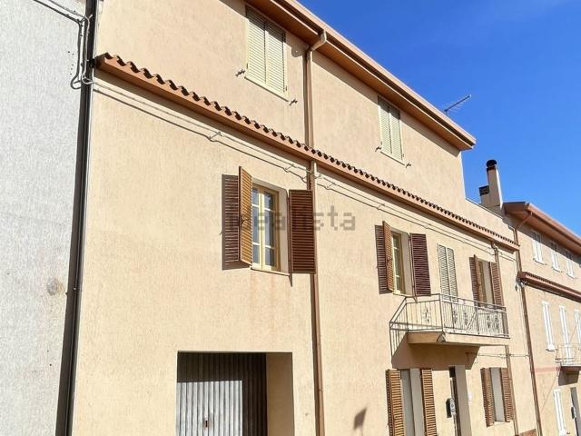 Villetta indipendente in vendita di 210 m² in Via Carducci