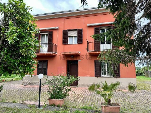 Villetta indipendente in vendita di 210 m² in Via Gambellara