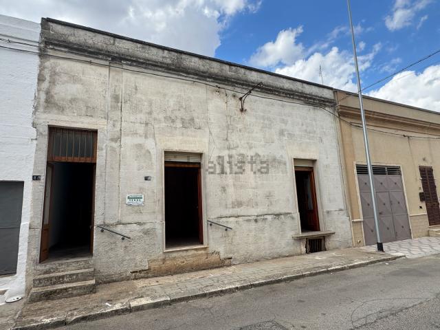Villetta indipendente in vendita di 210 m² in Via Giovanni Antonio Orsini