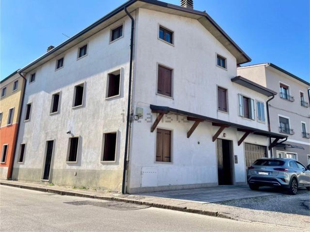 Villetta indipendente in vendita di 210 m² in Via dell&apos Eva, 84