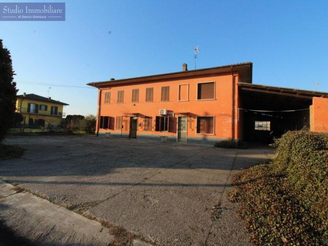 Villetta indipendente in vendita di 210 m² in Via Oreste Colombi, 12