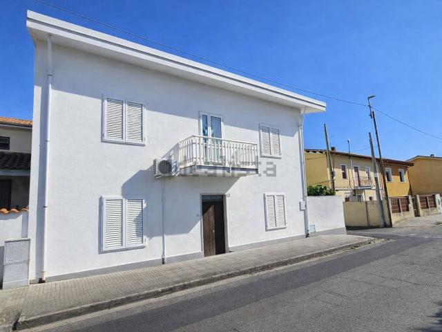 Villetta indipendente in vendita di 210 m² in Via Oristano, 93