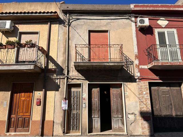 Villetta indipendente in vendita di 210 m² in Via Nazionale Vigliatore, 27