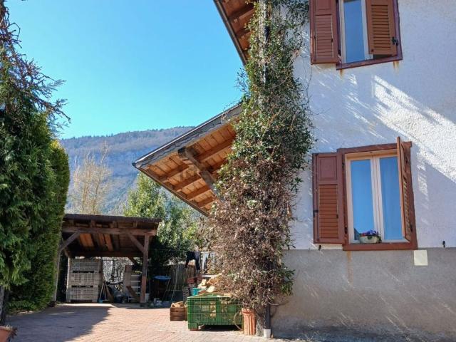 Villetta indipendente in vendita di 210 m² in Via Soradarì