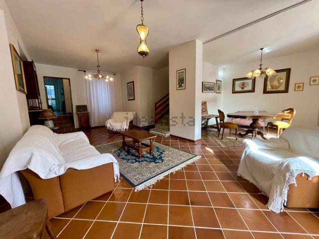Villetta indipendente in vendita di 210 m² in Via Sant&apos Agostino, 10