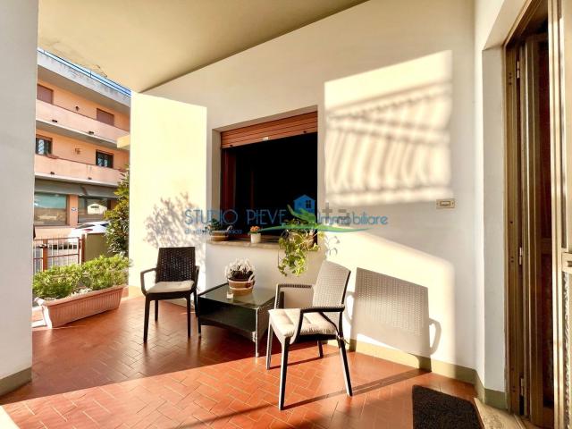 Villetta indipendente in vendita di 210 m² in Via Parroffia