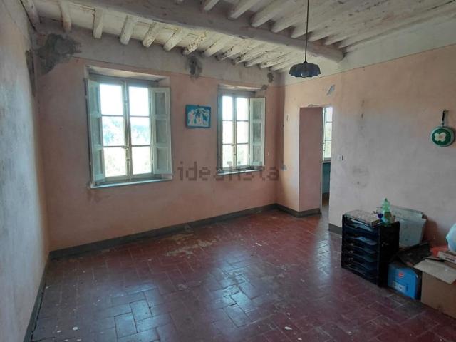 Villetta indipendente in vendita di 210 m² in Via per brancoli