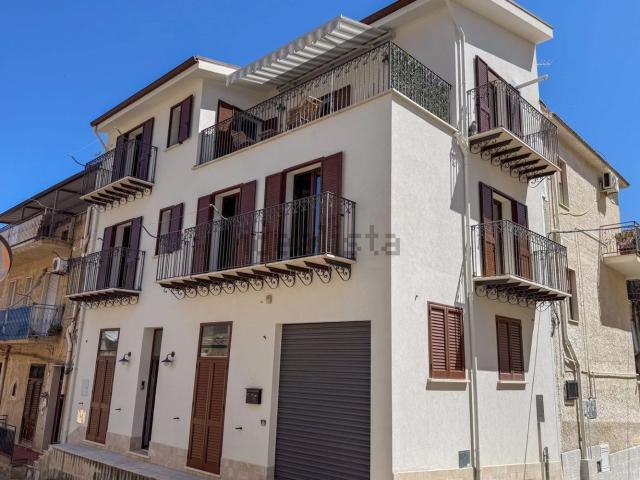 Villetta indipendente in vendita di 210 m² in Via Piave, 42