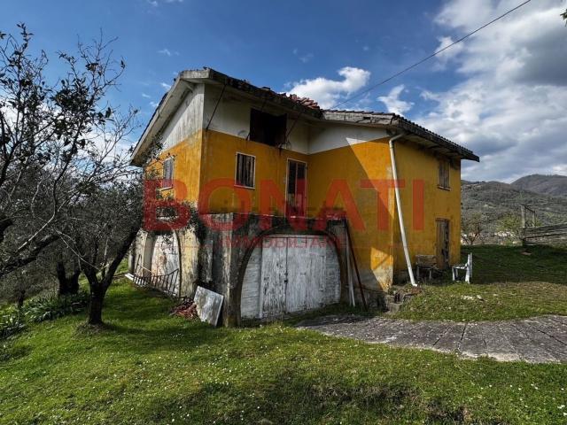 Villetta indipendente in vendita di 210 m² in Via Piccione, 10