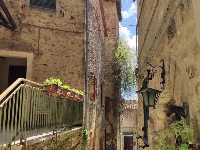 Villetta indipendente in vendita di 210 m² in Via Piè Castello, 10