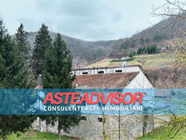 Villetta indipendente in vendita di 210 m² in Via Provinciale, 2