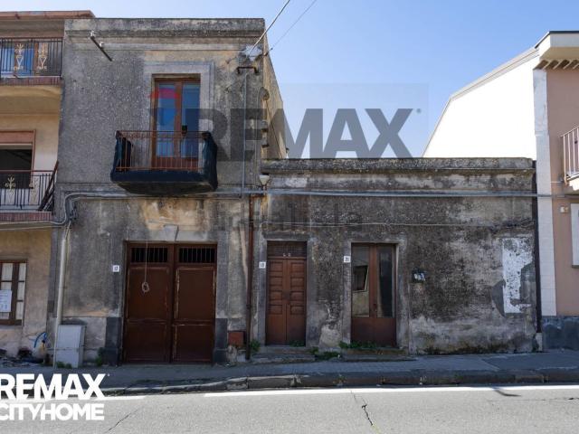 Villetta indipendente in vendita di 210 m² in Via Umberto, 171