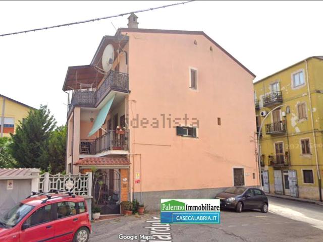 Villetta indipendente in vendita di 210 m² in Via Vittorio Emanuele II, 28
