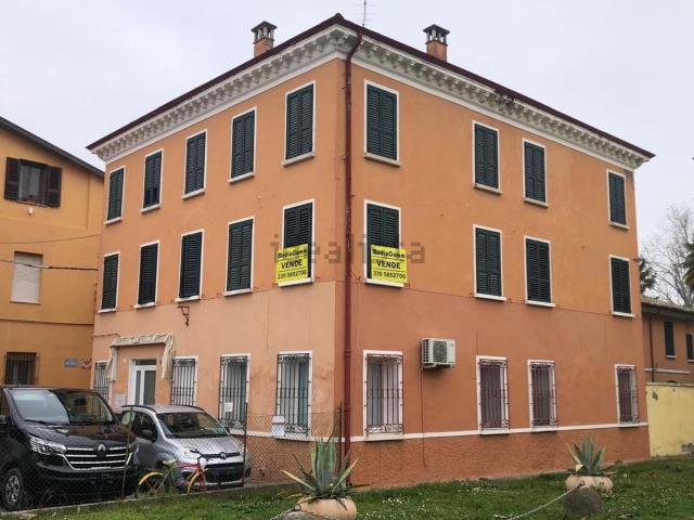 Villetta indipendente in vendita di 210 m² in Vicolo Matteucci, 2
