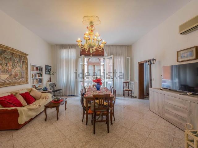 Villetta indipendente in vendita di 210 m² in Calle Stella