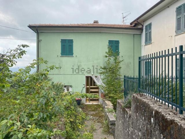 Villetta indipendente in vendita di 211 m² in Via Gianelli, 72