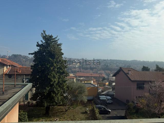 Villetta indipendente in vendita di 2120 m² in Via Brunico