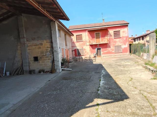 Villetta indipendente in vendita di 212 m² in Via Enrico Fermi, 13