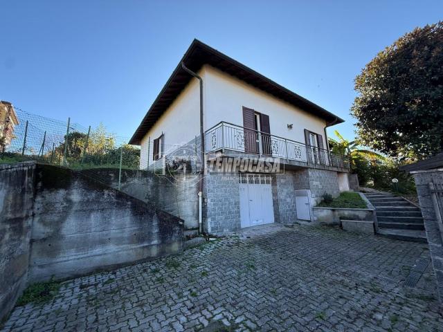 Villetta indipendente in vendita di 212 m² in Via Leonardo Da Vinci, 2