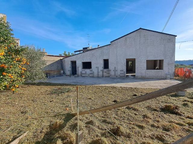 Villetta indipendente in vendita di 212 m² in Via Marchese
