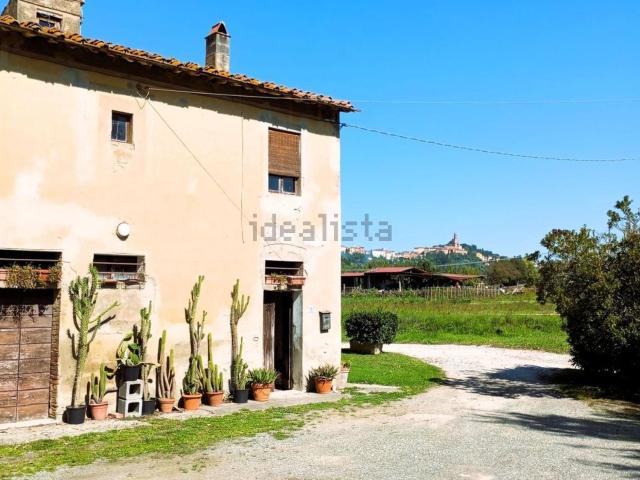 Villetta indipendente in vendita di 212 m² in Via Volterrana