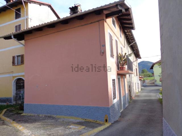 Villetta indipendente in vendita di 213 m² in Via Garibaldi