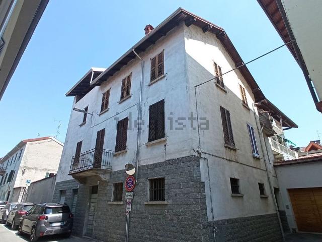 Villetta indipendente in vendita di 213 m² in Via Sanado, 15