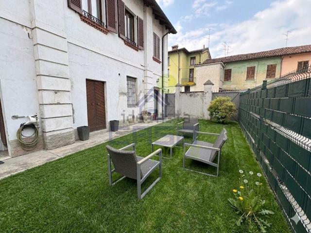 Villetta indipendente in vendita di 213 m² in Viale Montegrappa