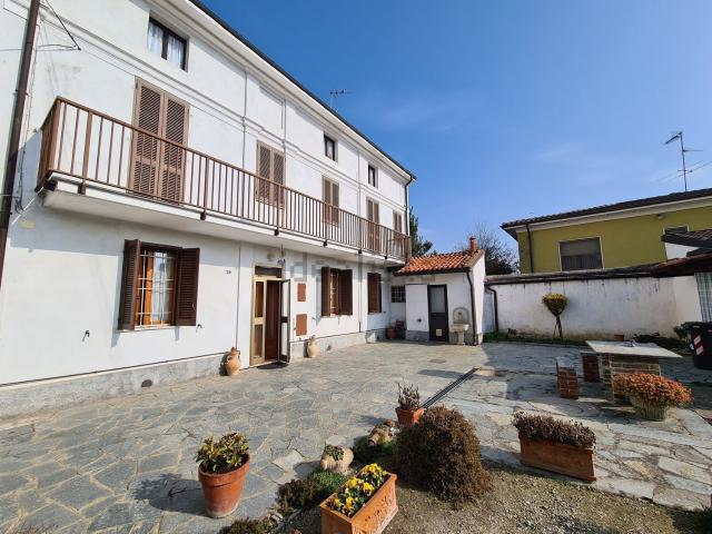 Villetta indipendente in vendita di 214 m² in Via Giuseppe Garibaldi