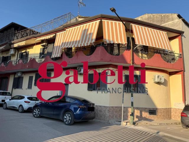 Villetta indipendente in vendita di 214 m² in Via Savoia, 30