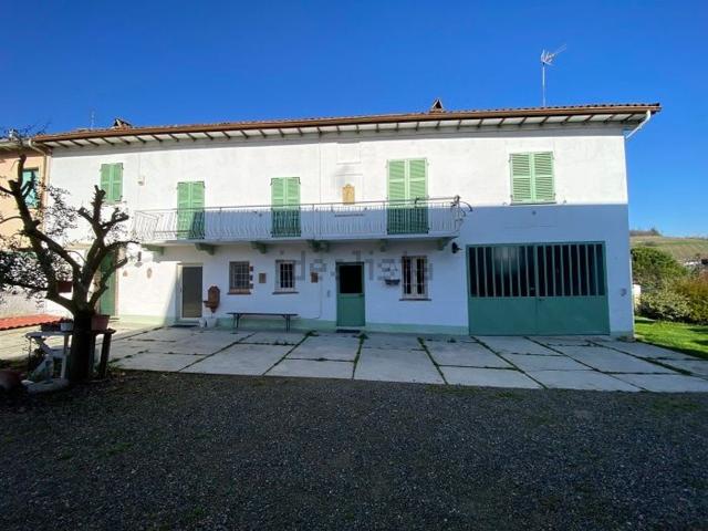 Villetta indipendente in vendita di 214 m² in Via Roma