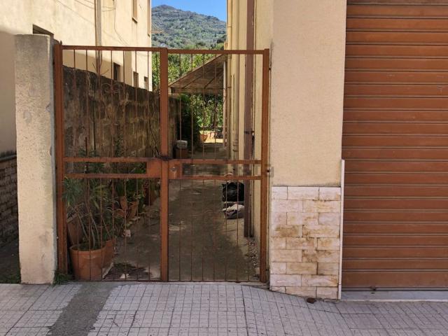 Villetta indipendente in vendita di 214 m² in Via Torrecandele, 52