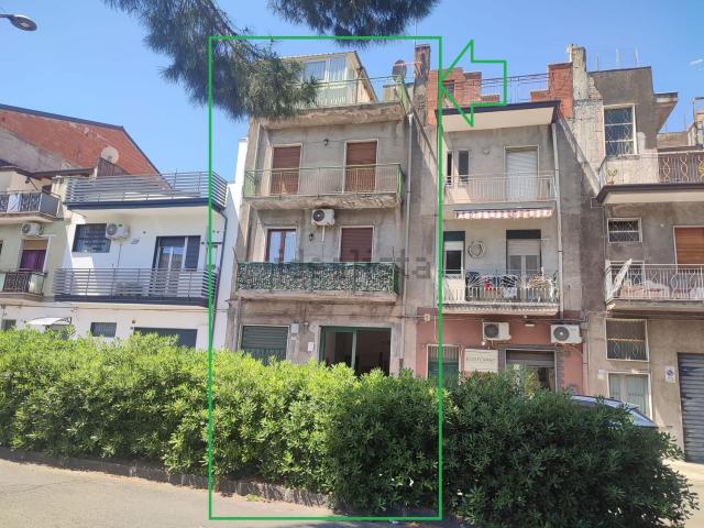 Villetta indipendente in vendita di 215 m² in Via Fonte Maimonide, 31