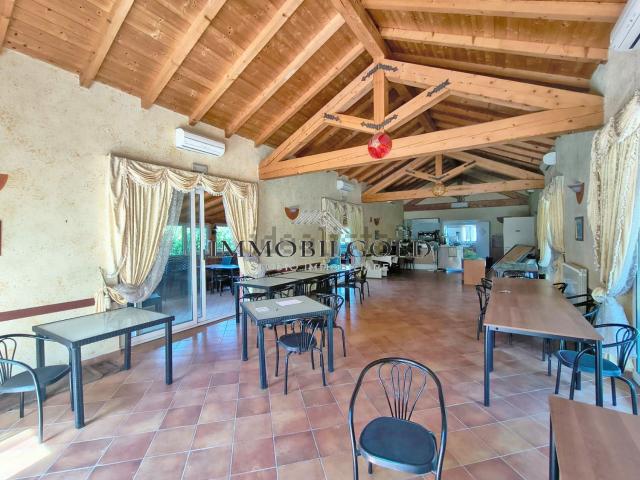 Villetta indipendente in vendita di 215 m² in Via Isola Sant&apos Elena