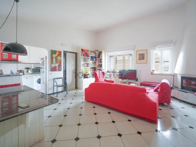 Villetta indipendente in vendita di 215 m² in Via Roma, 32