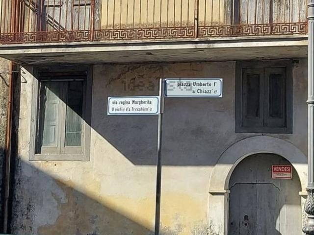 Villetta indipendente in vendita di 215 m² in Via Regina Margherita