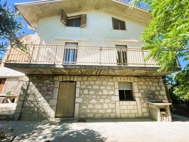 Villetta indipendente in vendita di 215 m² in Contrada SOLAGNE