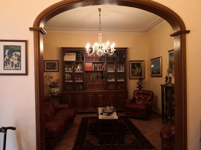 Villetta indipendente in vendita di 215 m² in Piazza Luigi Galvani