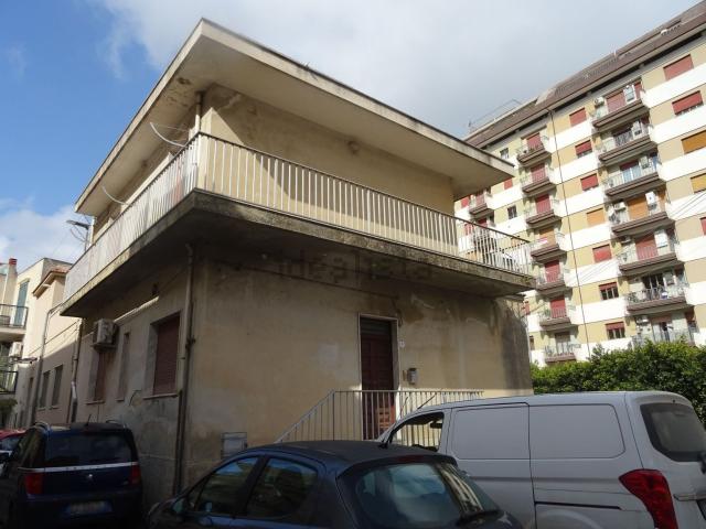Villetta indipendente in vendita di 216 m² in Via Conceria, 2
