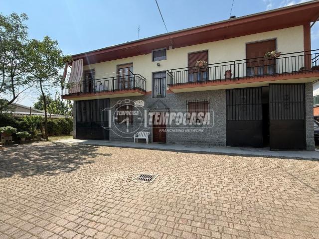 Villetta indipendente in vendita di 216 m² in Corso Roma, 40