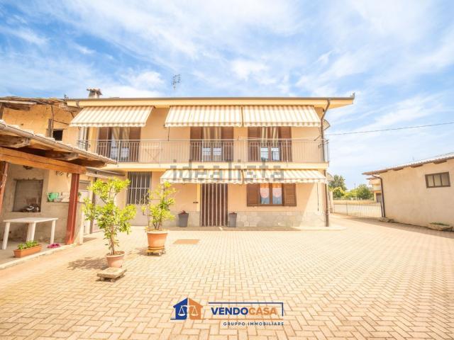 Villetta indipendente in vendita di 217 m² in Via Cardè, 114