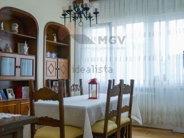 Villetta indipendente in vendita di 217 m² in Corso Giacomo Matteotti, 83