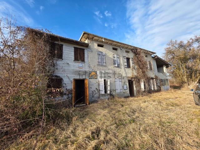 Villetta indipendente in vendita di 218 m² in Via Madonetta