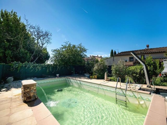 Villetta indipendente in vendita di 218 m² in Via San Paolo